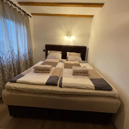 Villa Forest House *